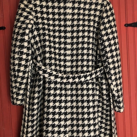 Vintage Trench Coat​ - Picture 2 of 9